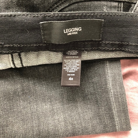 EXPRESS Gray Jeggings | 4 - Picture 3 of 3
